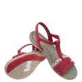 czerwone nubukowe buty 26123892 Clarks widoczna podeszwa i wewnętrzny profil